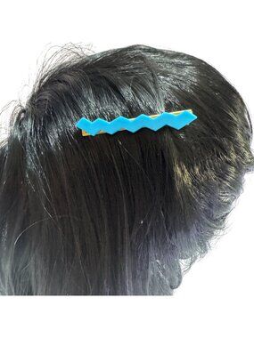 Blue Resin Hair Clip Zigzag Wave Style Metal Alligator Clasp Retro 80s